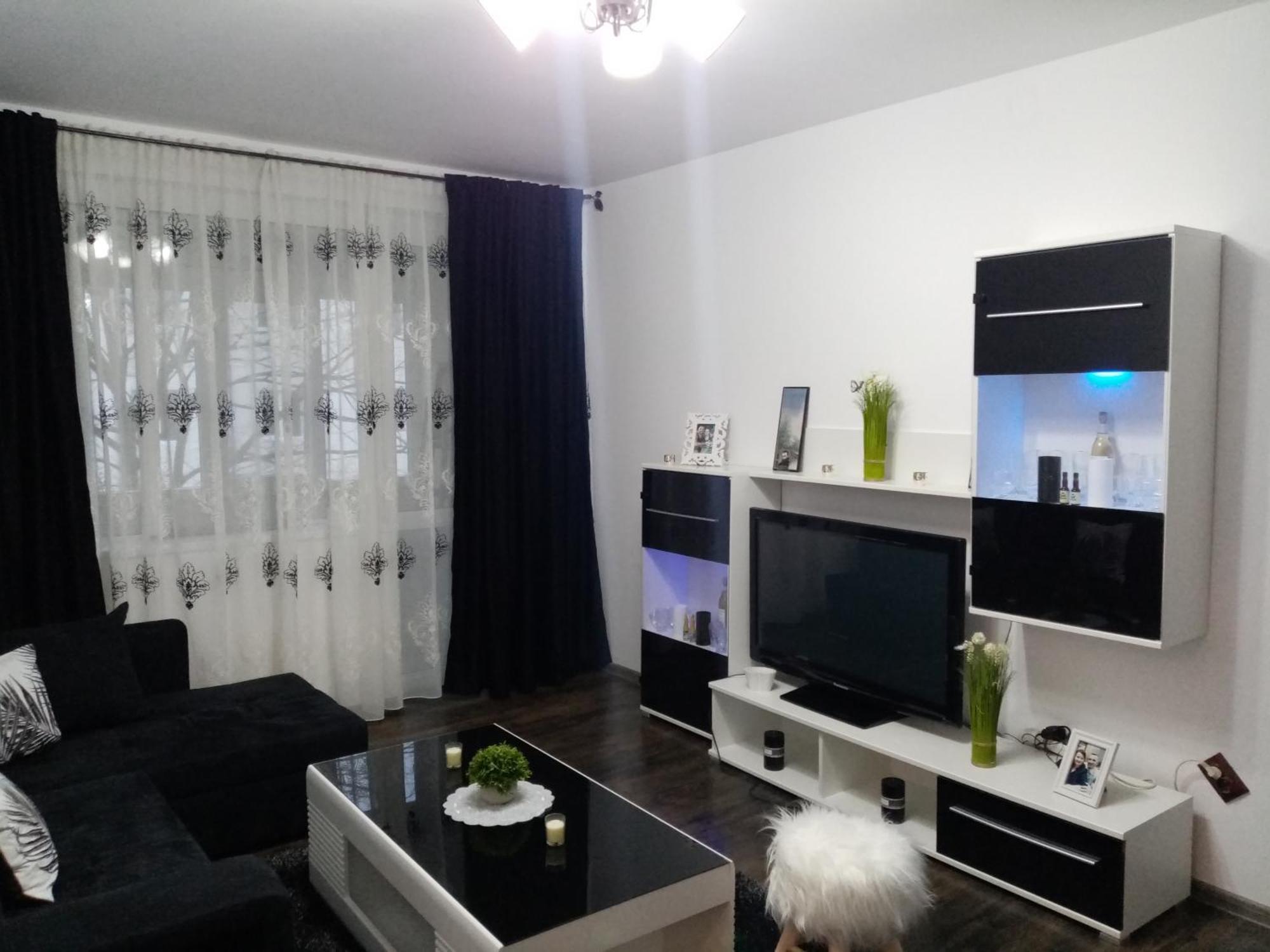 Appartement Apartament R&A à Orşova Extérieur photo